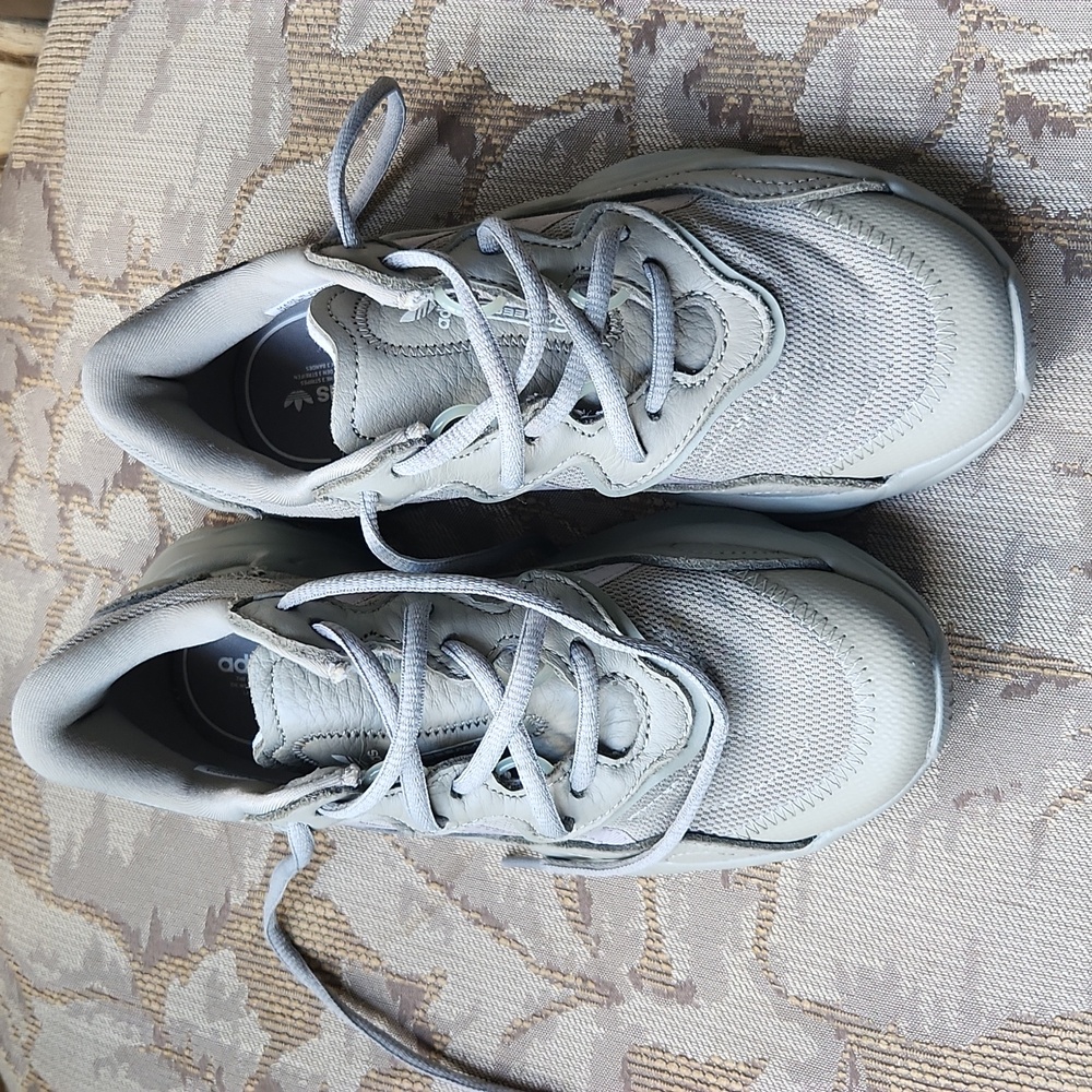 ADIDAS Ozweego Kids 'Triple Grey'' Sneakers - Picture 2 of 10